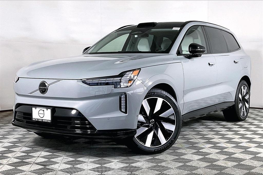 new 2025 Volvo EX90 car