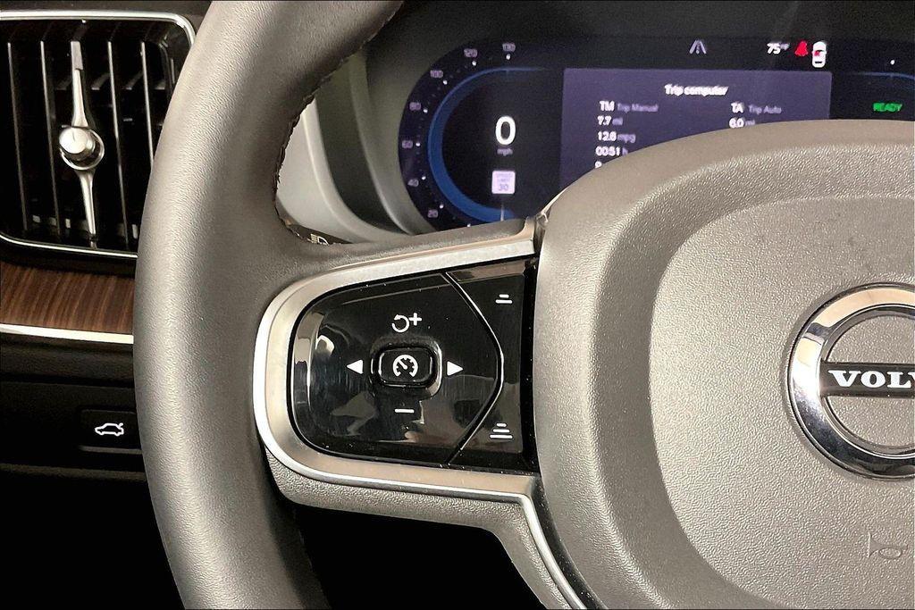 used 2024 Volvo XC60 Recharge Plug-In Hybrid car, priced at $45,995