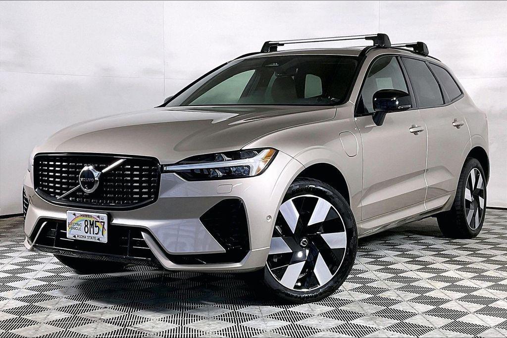 used 2024 Volvo XC60 Recharge Plug-In Hybrid car, priced at $45,995
