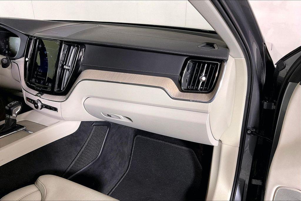 used 2021 Volvo XC60 car, priced at $27,888