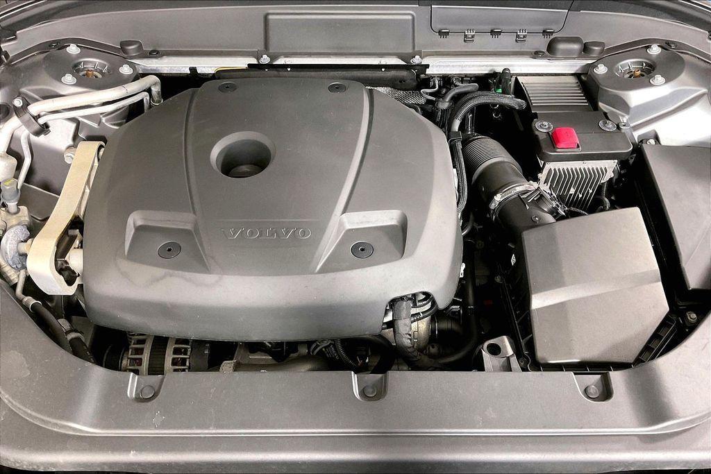 used 2021 Volvo XC60 car, priced at $27,888
