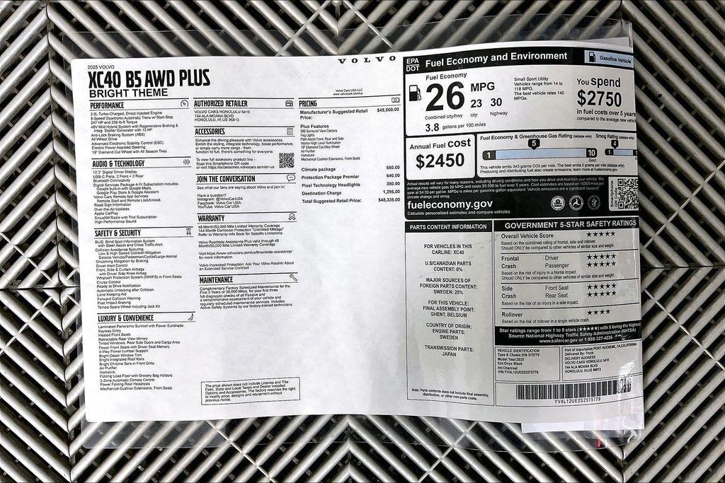 new 2025 Volvo XC40 car