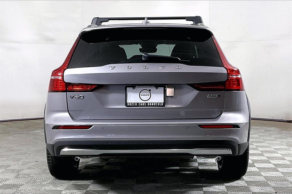 new 2026 Volvo V60 Cross Country car