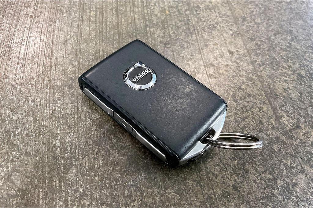 used 2022 Volvo XC40 car, priced at $17,628