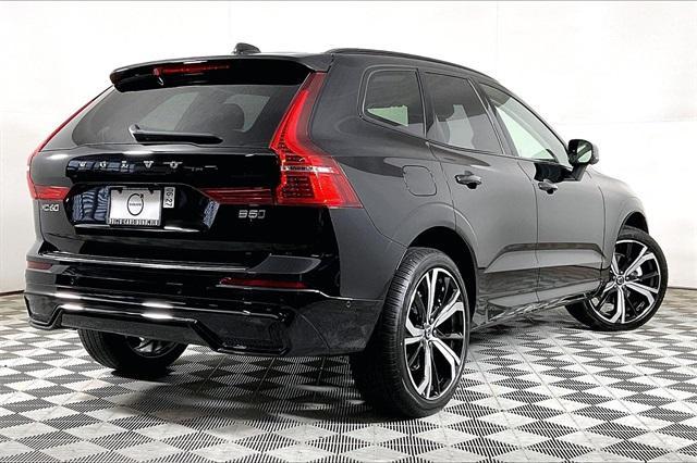 new 2025 Volvo XC60 car