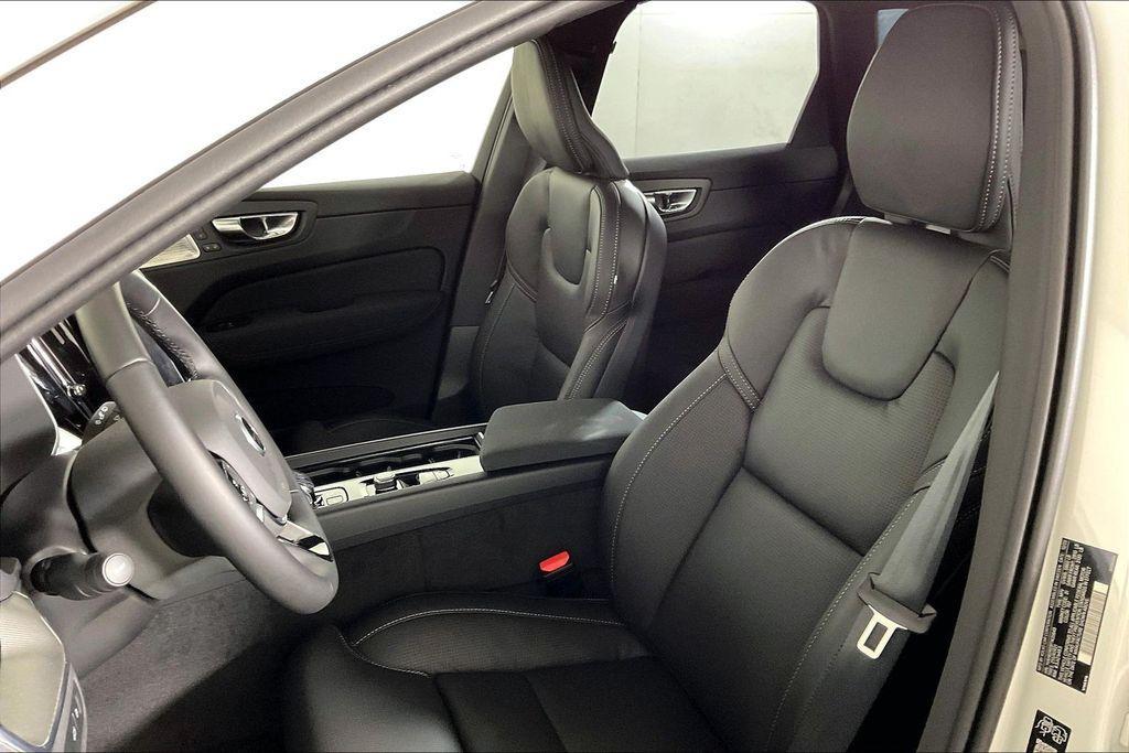 new 2026 Volvo XC60 Plug-In Hybrid car