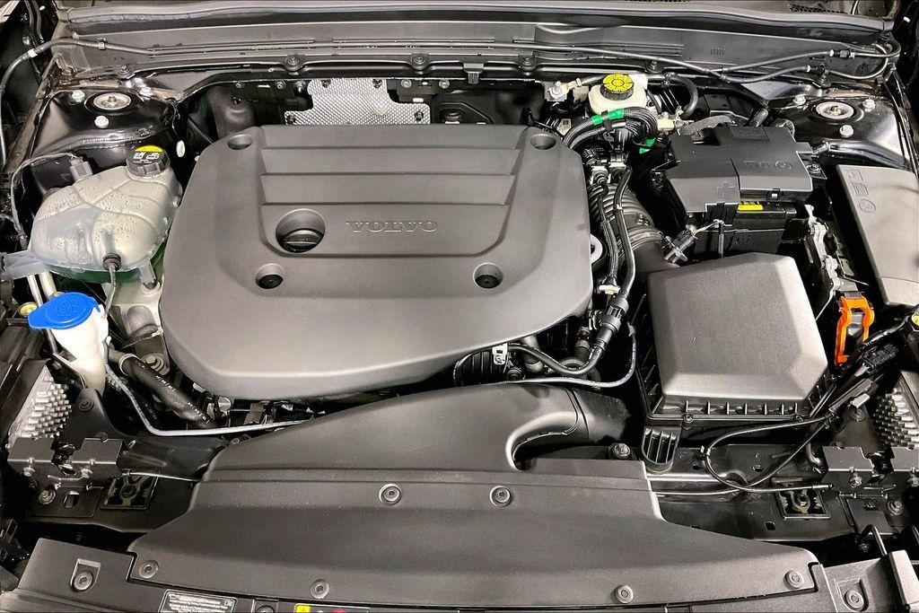 used 2025 Volvo XC40 car, priced at $35,195
