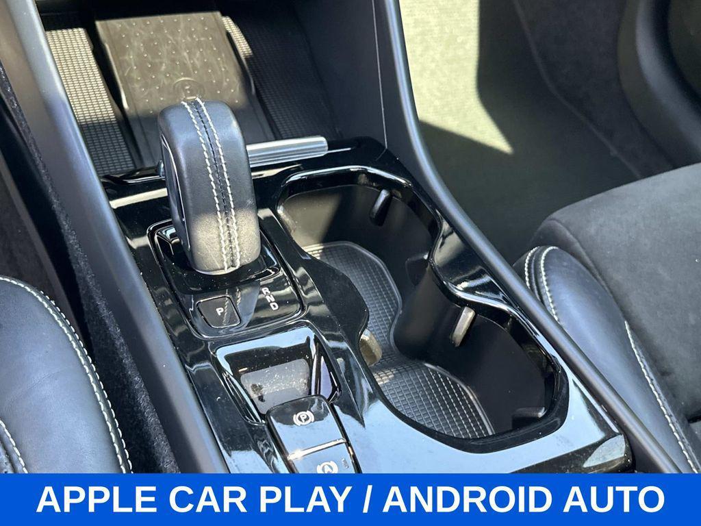 used 2020 Volvo XC40 car, priced at $19,994