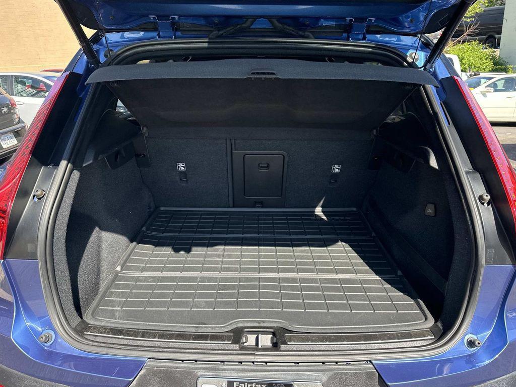 used 2020 Volvo XC40 car, priced at $19,994