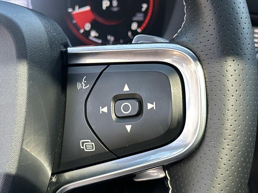 used 2020 Volvo XC40 car, priced at $19,994
