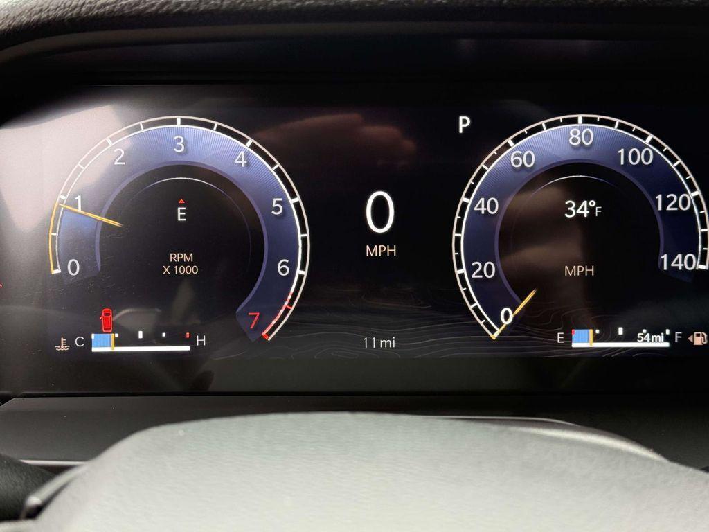 new 2025 Jeep Grand Cherokee car, priced at $37,205