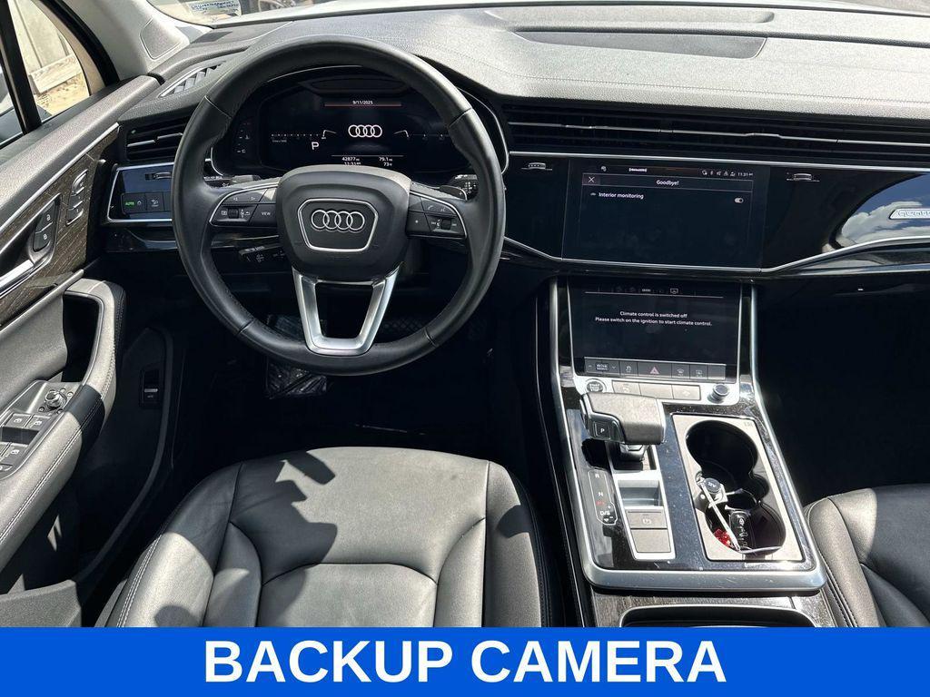 used 2024 Audi Q7 car, priced at $34,000