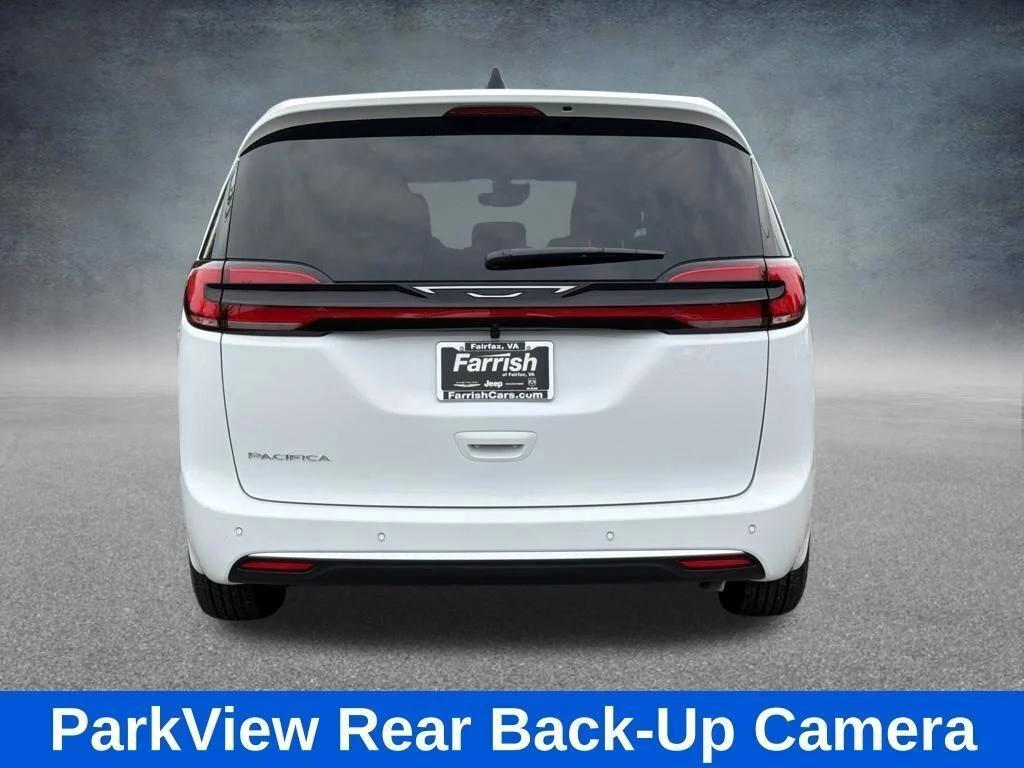 new 2027 Chrysler Pacifica car, priced at $43,389