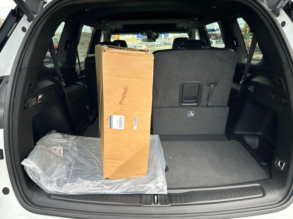 new 2025 Jeep Grand Cherokee L car, priced at $36,629