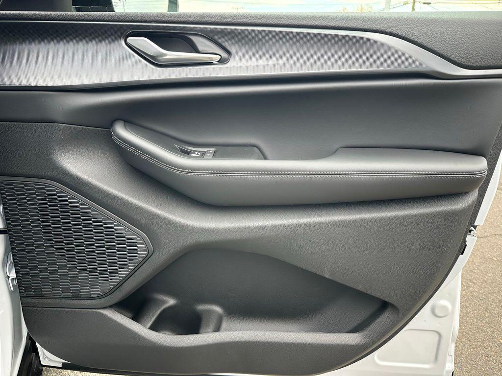 new 2025 Jeep Grand Cherokee L car, priced at $36,629