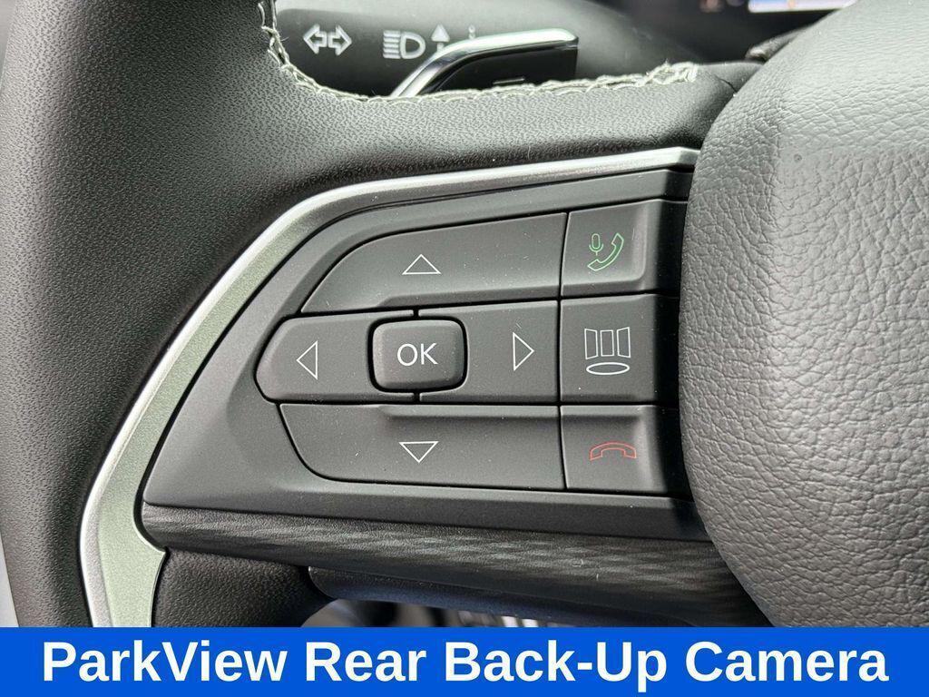 new 2025 Jeep Grand Cherokee car, priced at $34,669