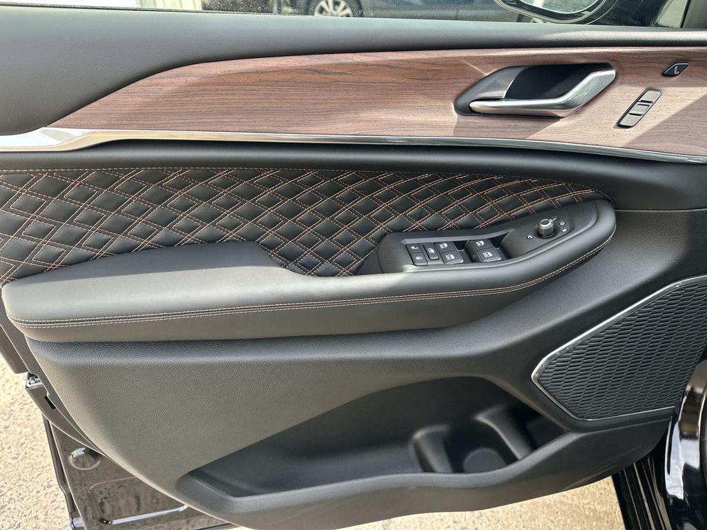 new 2025 Jeep Grand Cherokee L car, priced at $53,730