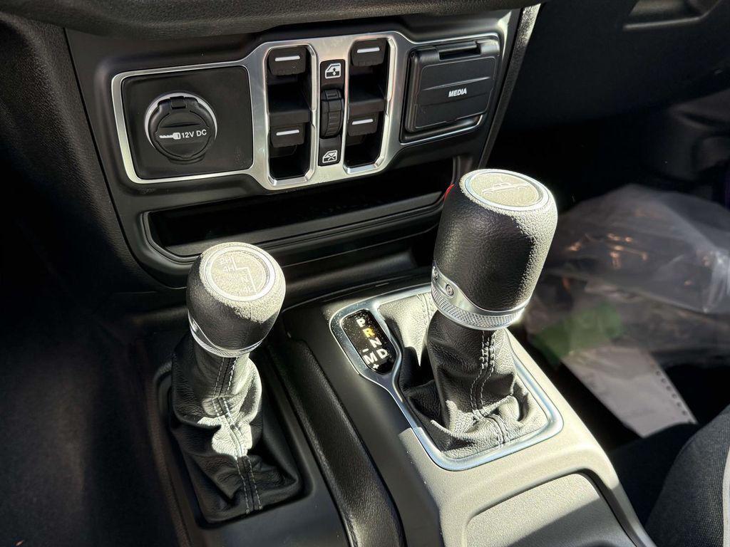 new 2026 Jeep Gladiator car, priced at $36,791