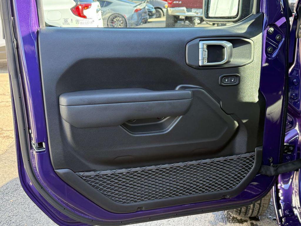 new 2026 Jeep Gladiator car, priced at $36,791