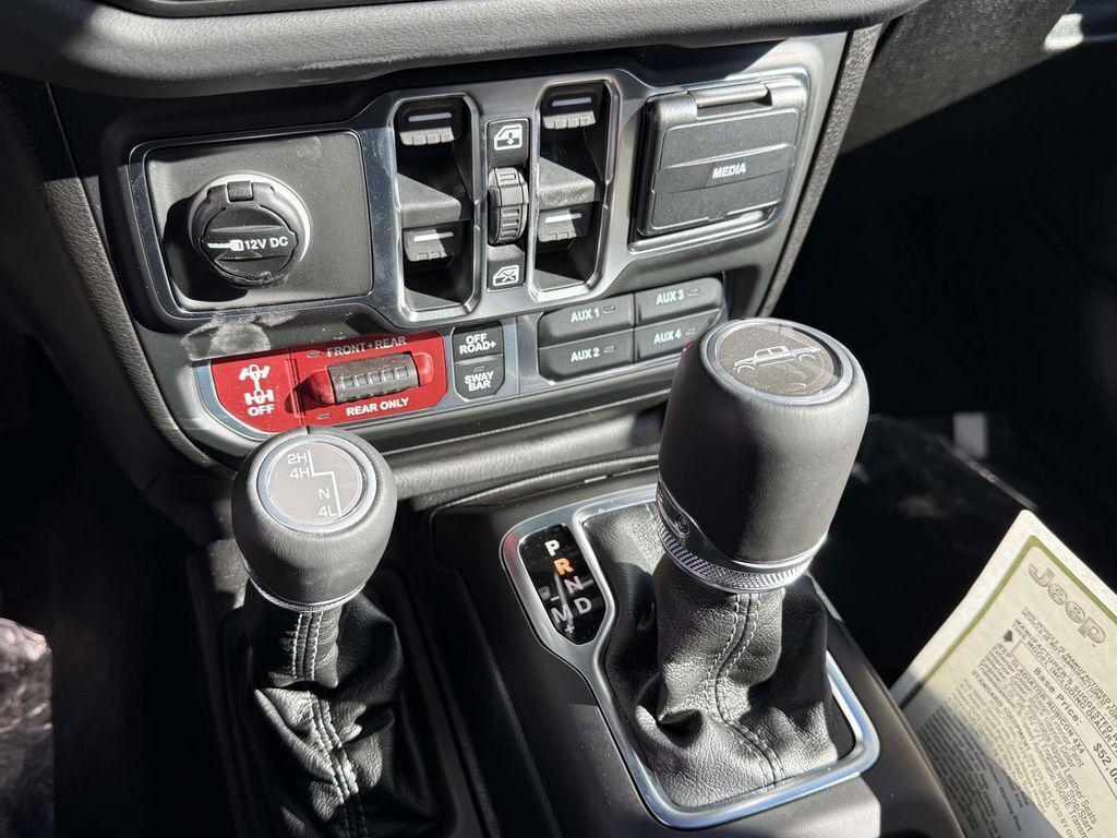 new 2026 Jeep Gladiator car, priced at $52,398