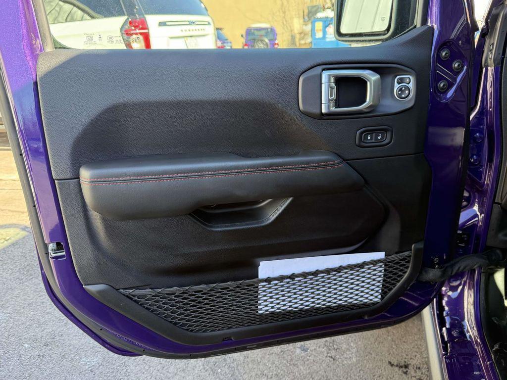 new 2026 Jeep Gladiator car, priced at $52,398