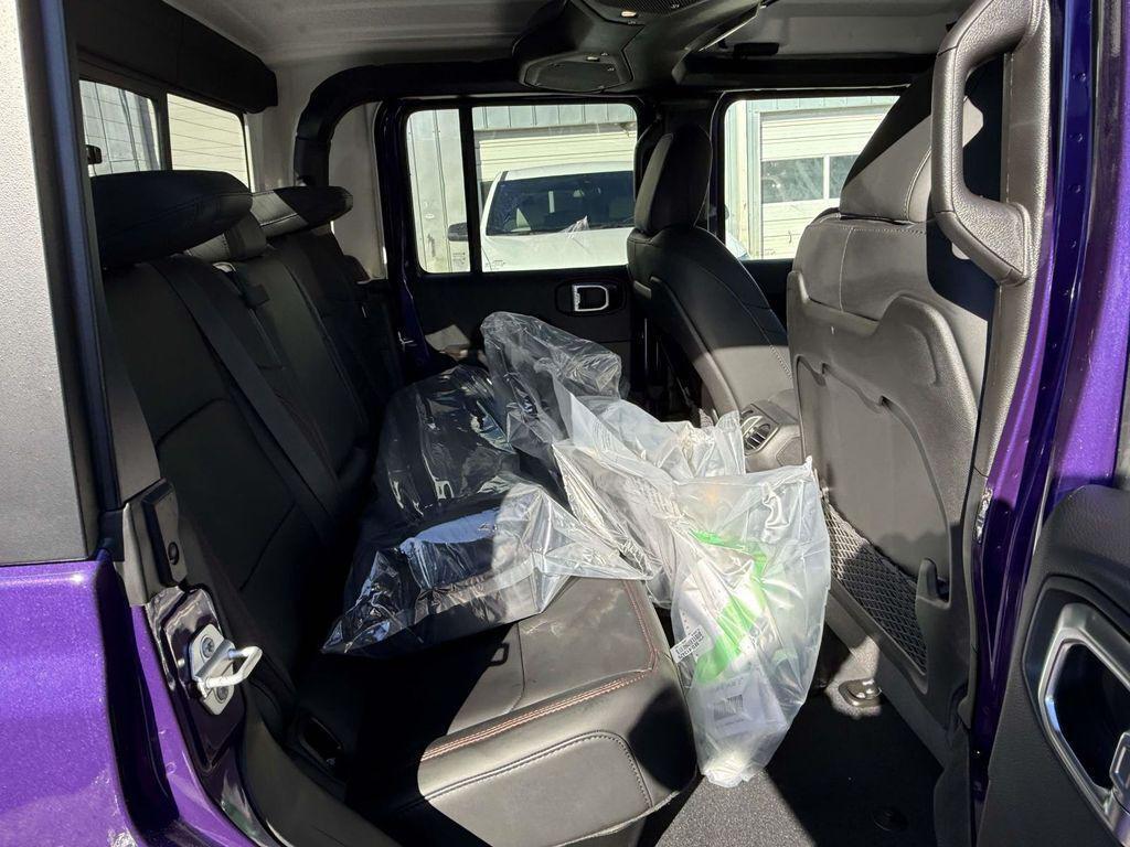 new 2026 Jeep Gladiator car, priced at $52,398