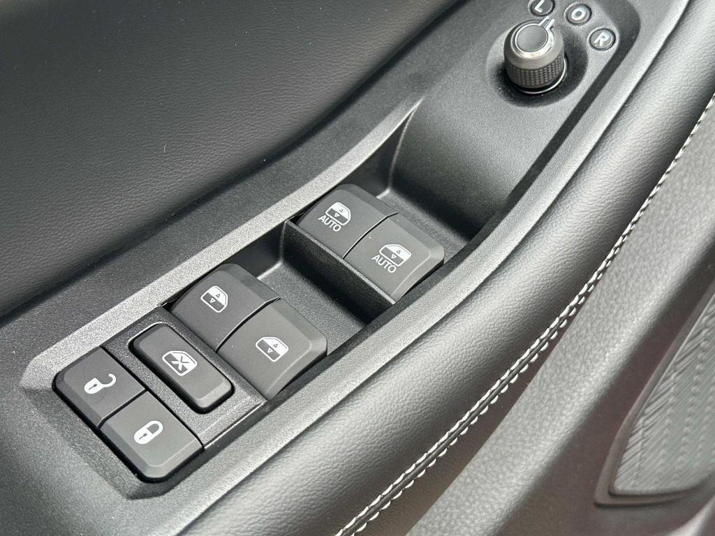 new 2025 Jeep Grand Cherokee car, priced at $34,455