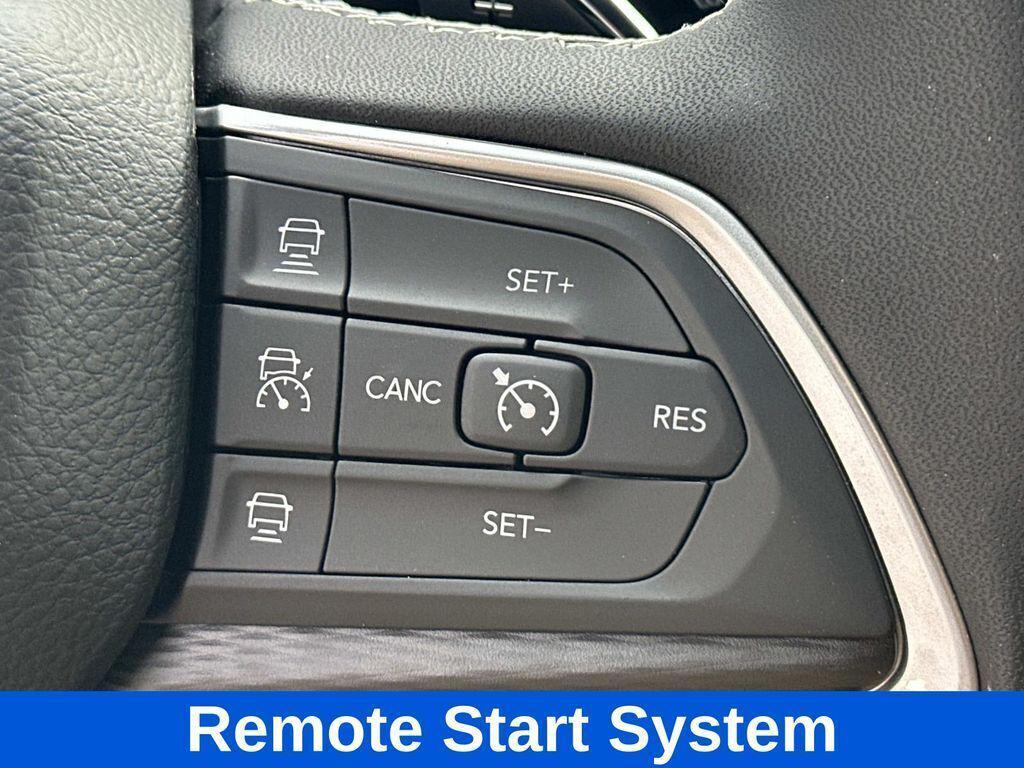 new 2025 Jeep Grand Cherokee car, priced at $35,955