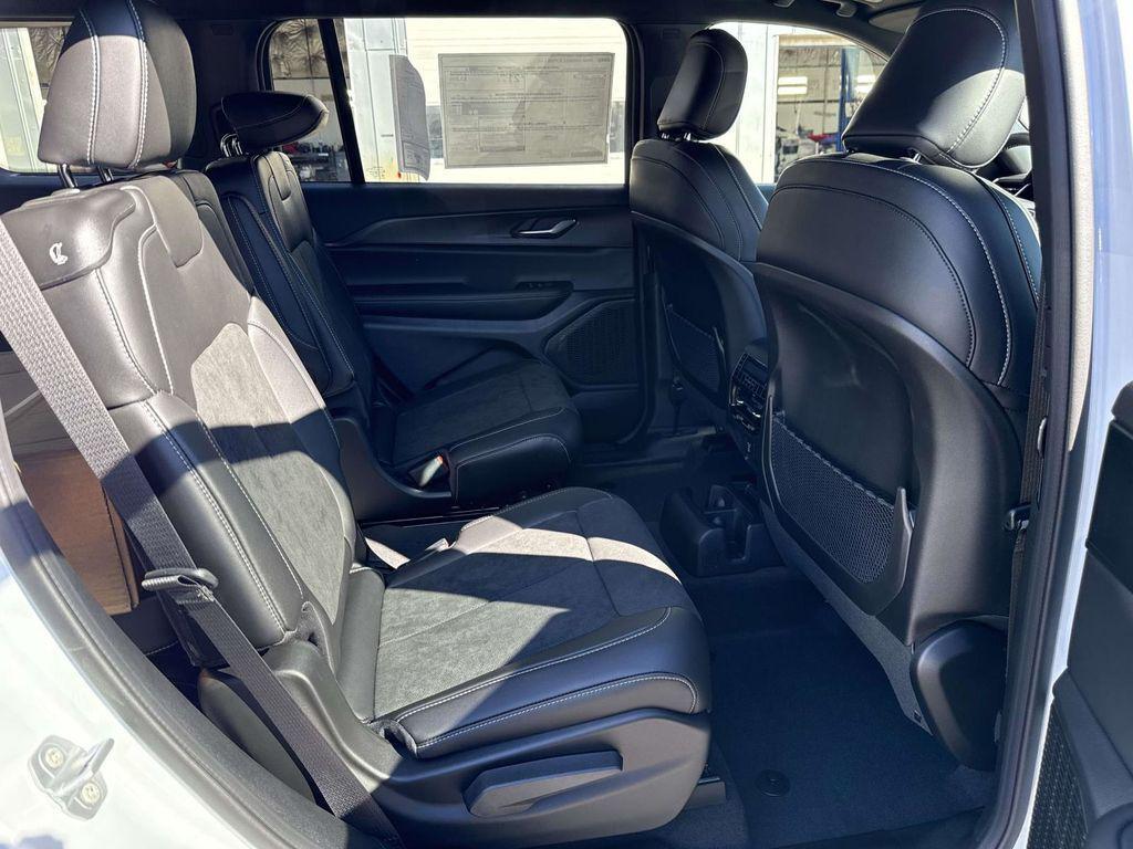 new 2025 Jeep Grand Cherokee L car, priced at $36,379