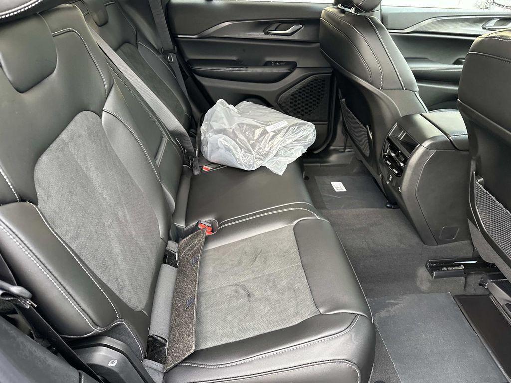 new 2025 Jeep Grand Cherokee car, priced at $34,455