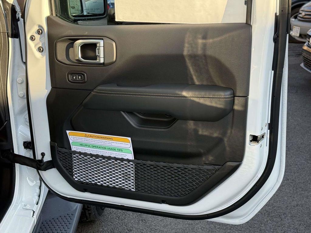 new 2026 Jeep Wrangler car, priced at $48,307