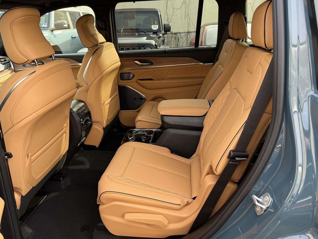 new 2026 Jeep Grand Cherokee L car, priced at $60,877