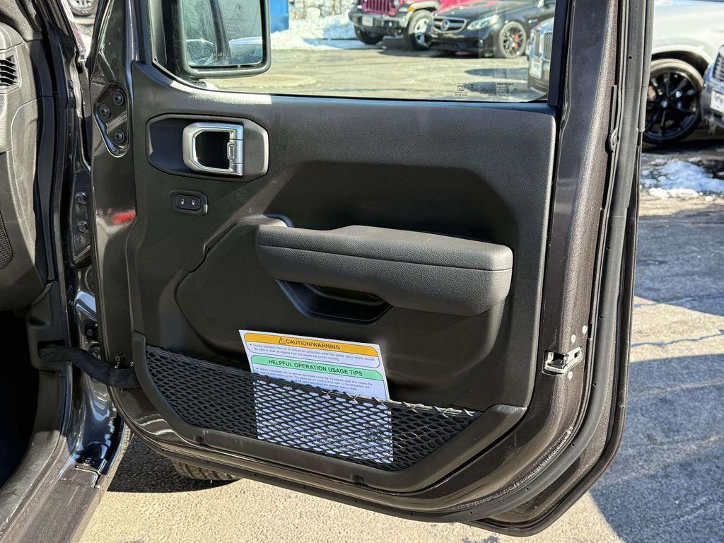 new 2026 Jeep Wrangler car, priced at $43,109