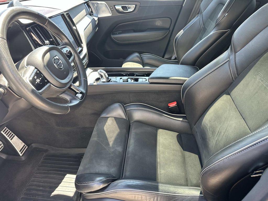 used 2018 Volvo XC60 Recharge Plug-In Hybrid car, priced at $22,000