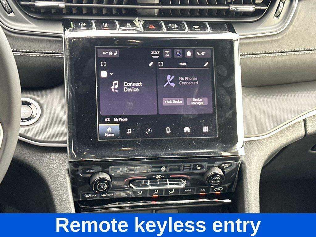 new 2025 Jeep Grand Cherokee car, priced at $35,205