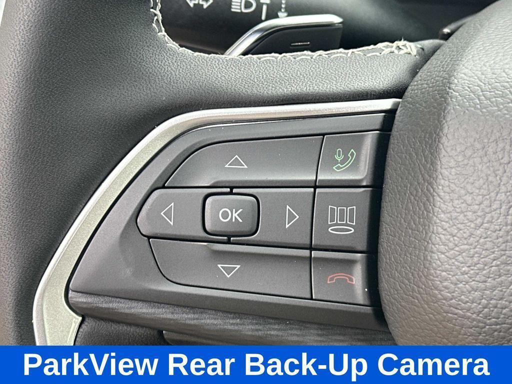 new 2025 Jeep Grand Cherokee car, priced at $35,205