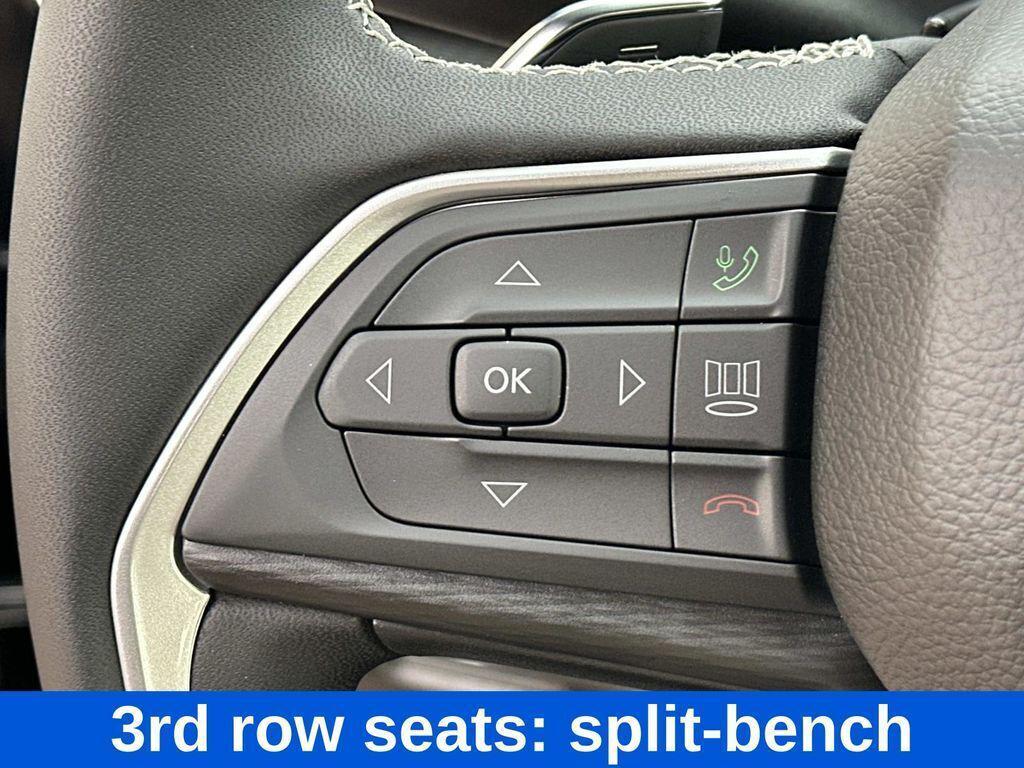 new 2025 Jeep Grand Cherokee L car, priced at $37,165