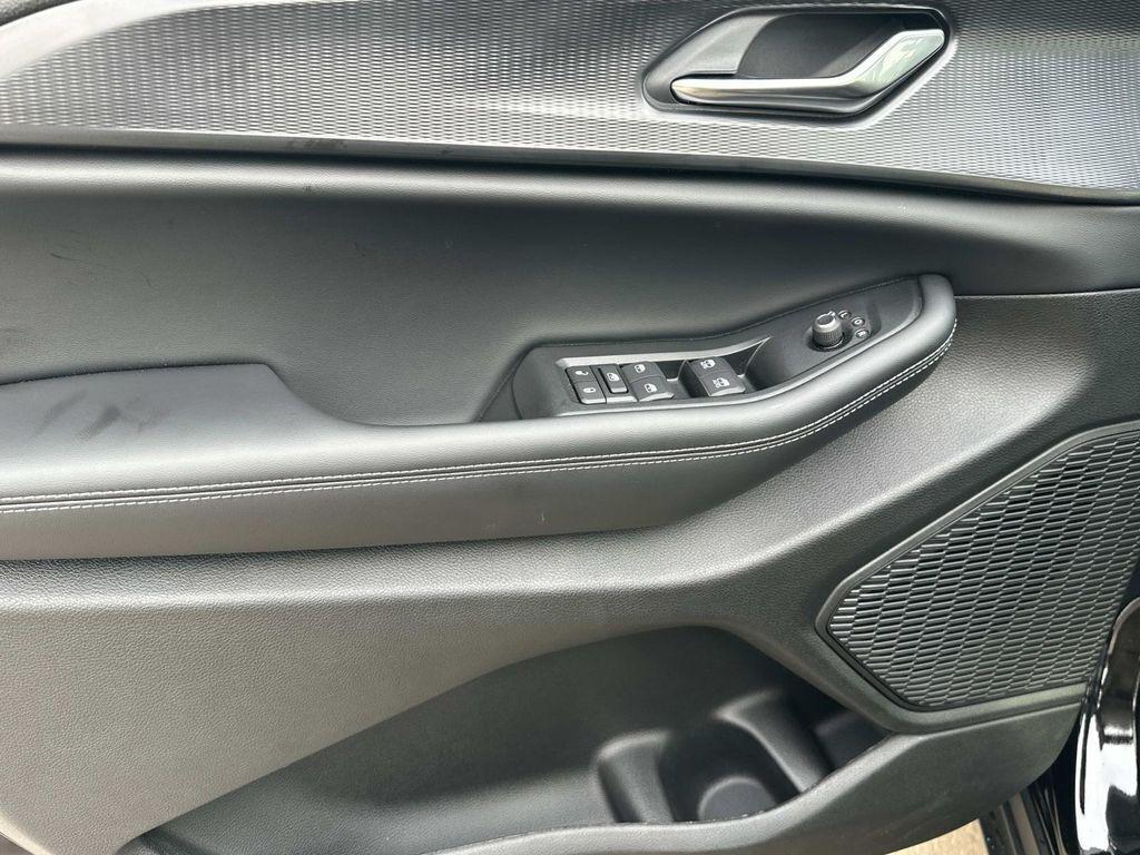 new 2025 Jeep Grand Cherokee L car, priced at $37,165