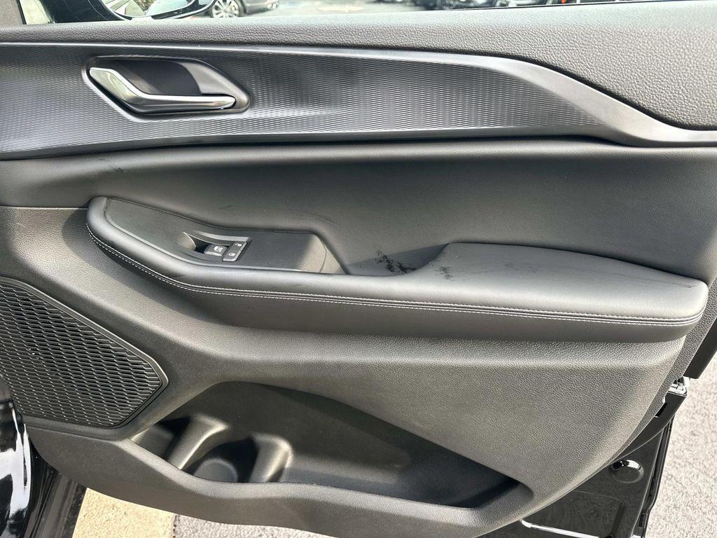 new 2025 Jeep Grand Cherokee L car, priced at $37,165