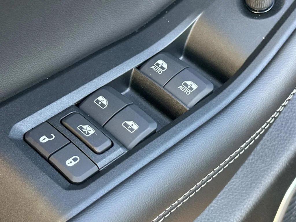 new 2026 Jeep Grand Cherokee L car, priced at $47,105