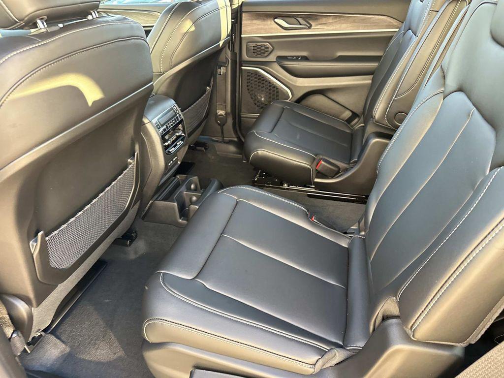 new 2026 Jeep Grand Cherokee L car, priced at $47,105