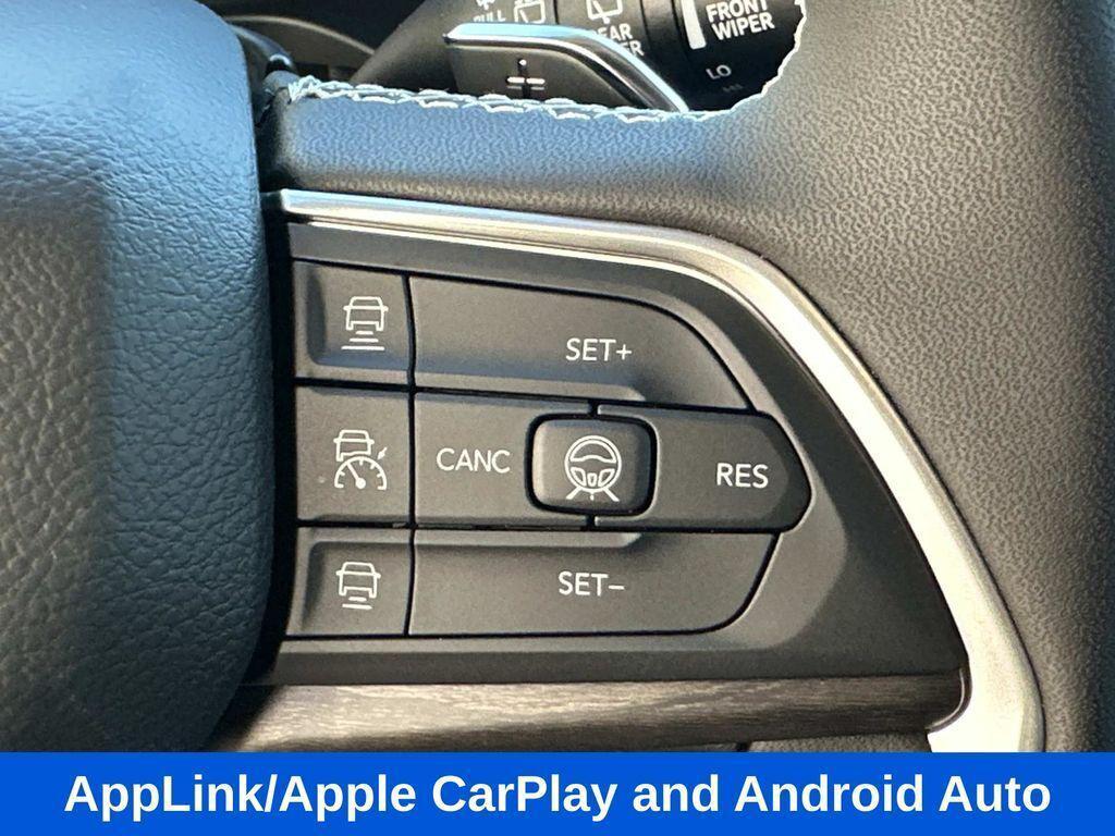 new 2026 Jeep Grand Cherokee L car, priced at $47,105