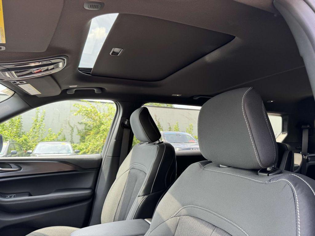 new 2025 Jeep Grand Cherokee L car, priced at $34,262