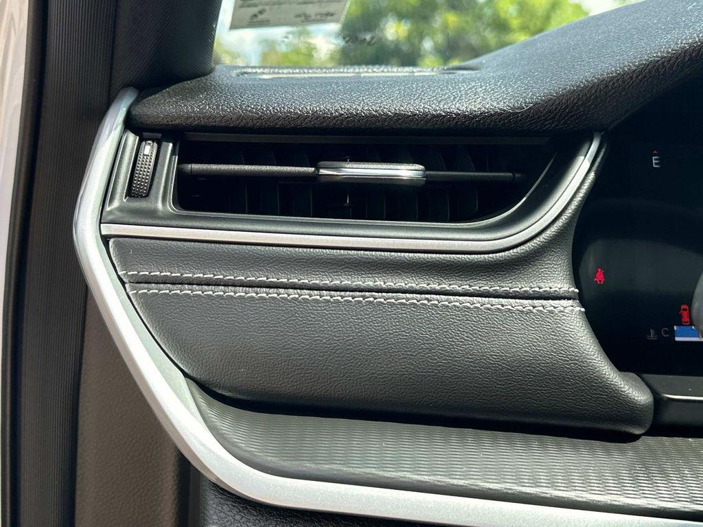 used 2025 Jeep Grand Cherokee car, priced at $35,500