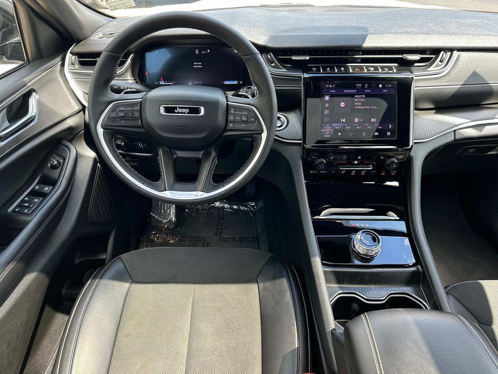 used 2025 Jeep Grand Cherokee car, priced at $35,500