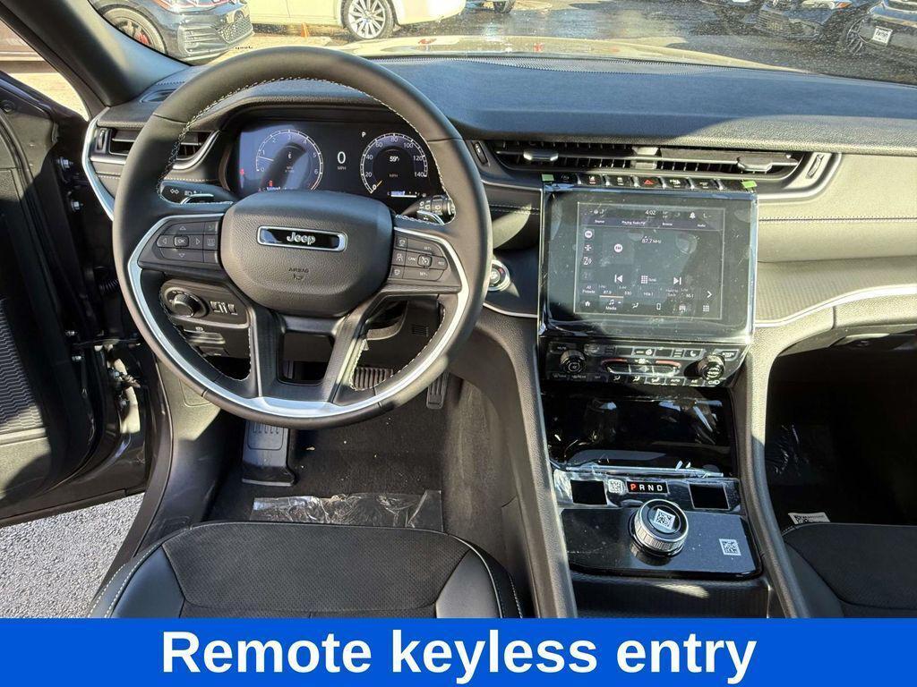 new 2025 Jeep Grand Cherokee L car, priced at $39,165