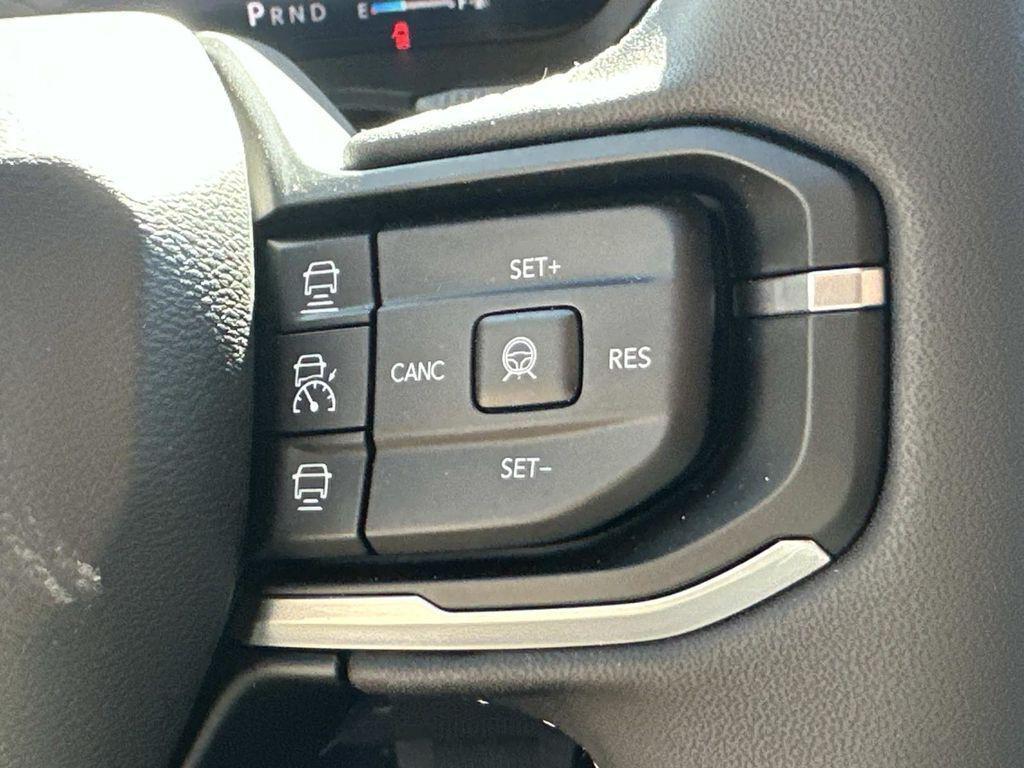 new 2026 Jeep Cherokee car, priced at $34,457