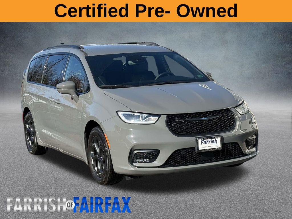 used 2021 Chrysler Pacifica Hybrid car, priced at $25,900