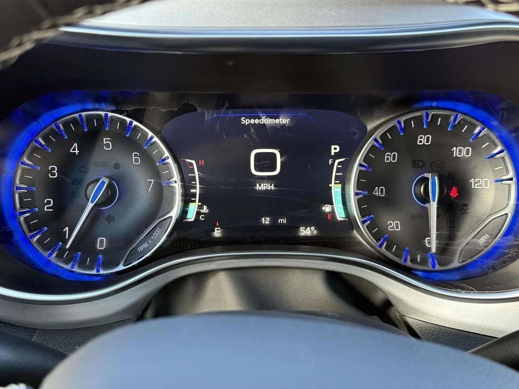 new 2026 Chrysler Pacifica car, priced at $40,443