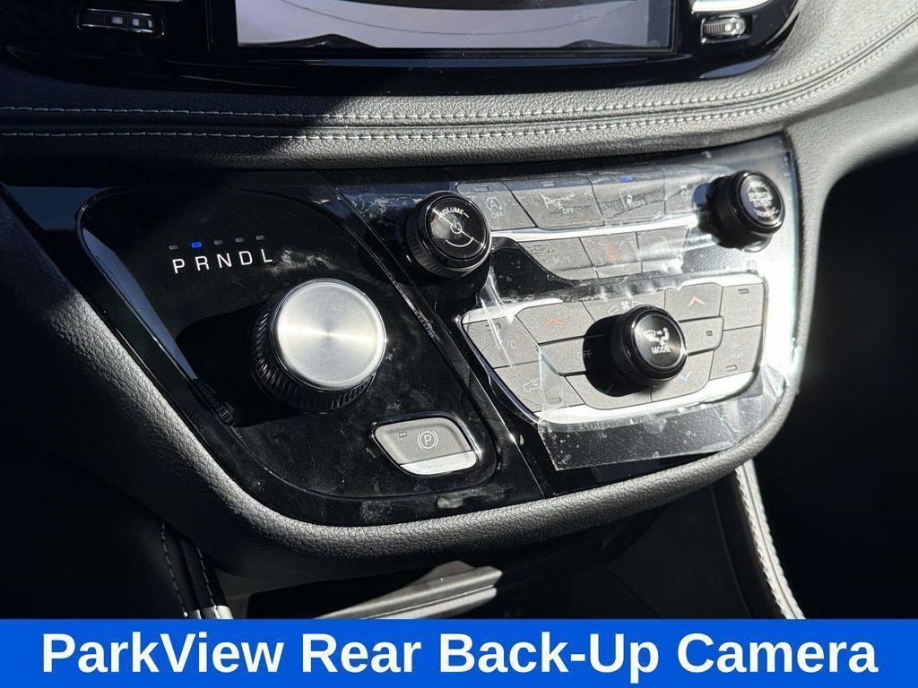 new 2026 Chrysler Pacifica car, priced at $40,443